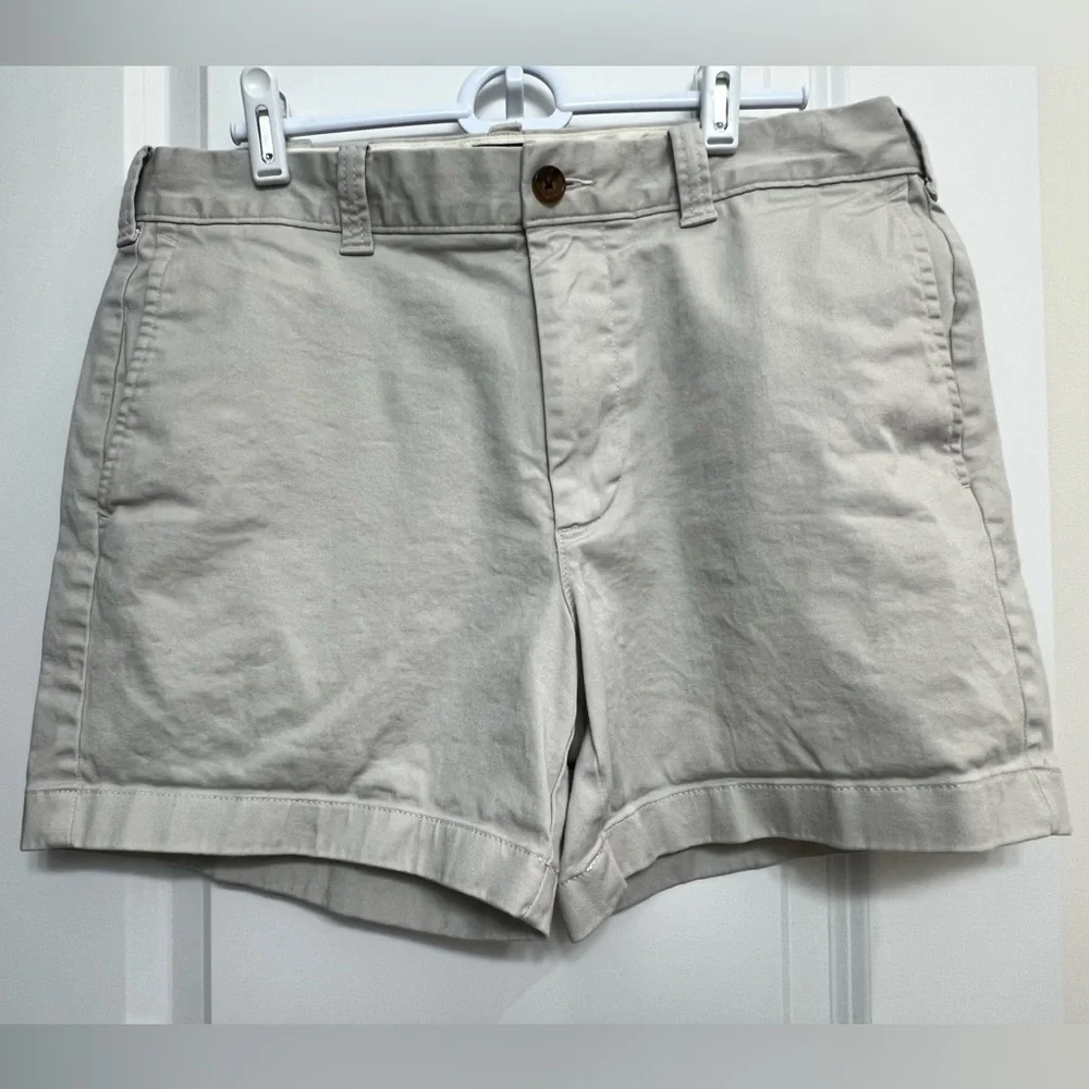 J. Crew Men's Flat Khaki Front Shorts Size 32
